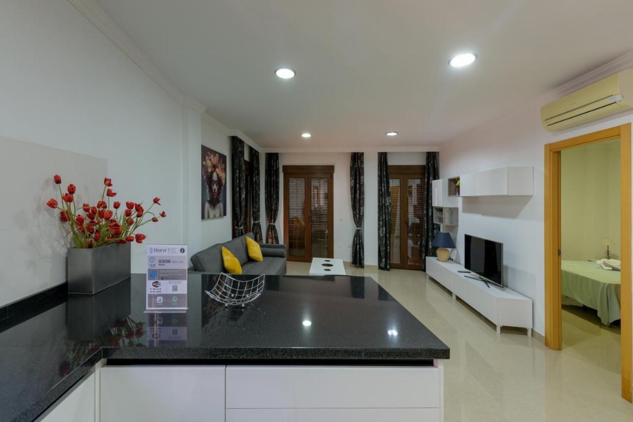 Apartamento Centrico Sibarys - 2 Dormitorios- Calle Pintada Nerja Kültér fotó